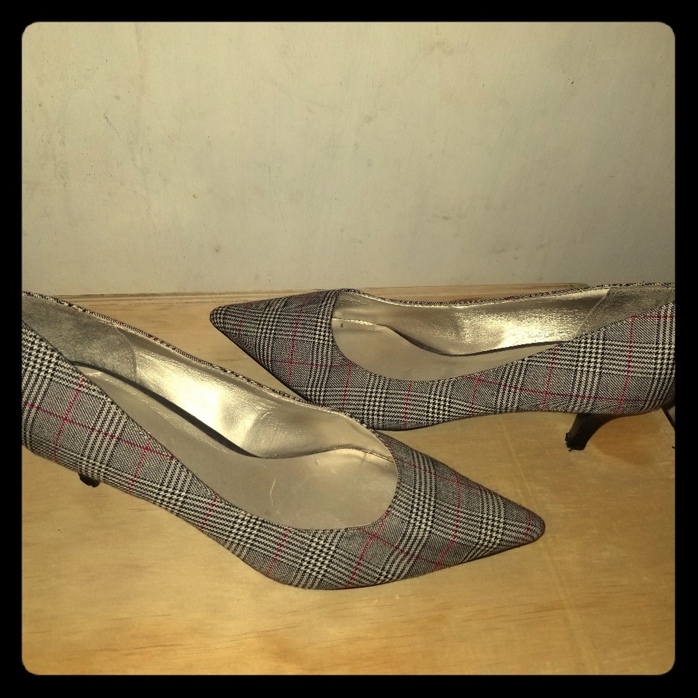 Dress shoes